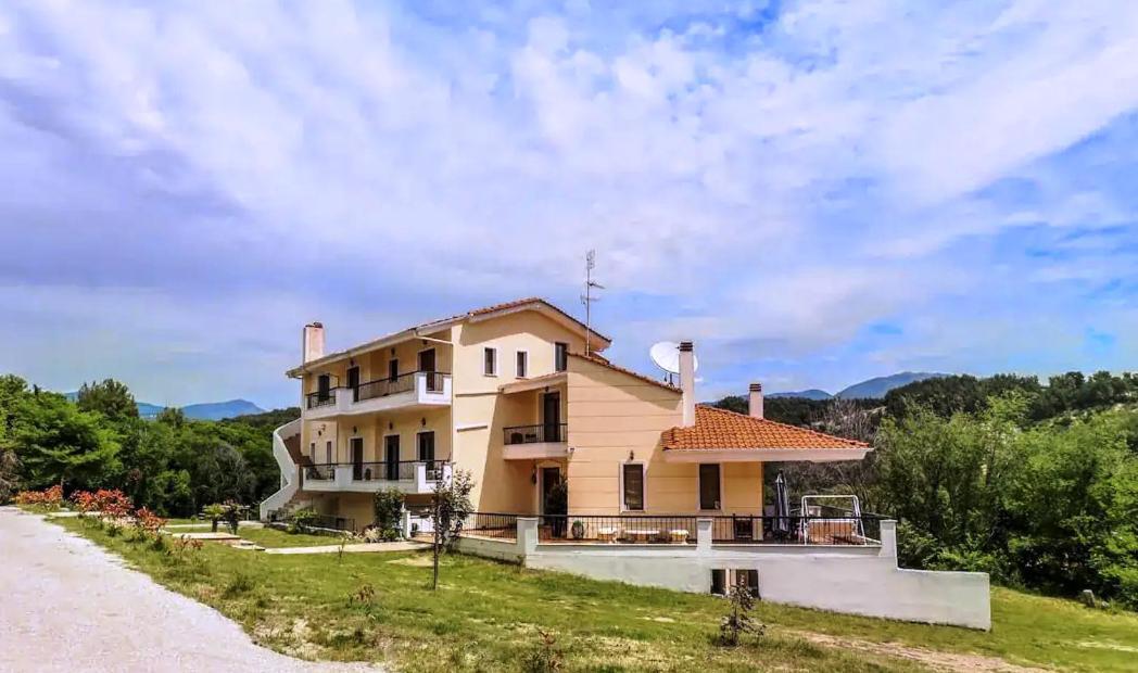 Villa Acropolis Serres Next To Center Eksteriør bilde